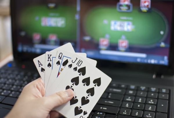 8win Sportsbook cá cược bóng đá